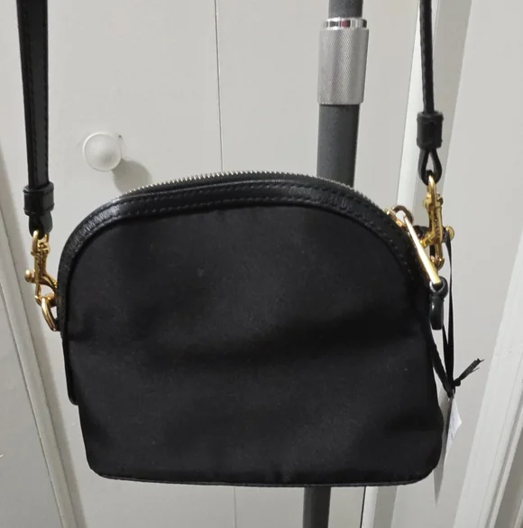 Moschino Black and Pink Teddy Bear Birthday Crossbody Purse. NWT - Picture 2 of 11